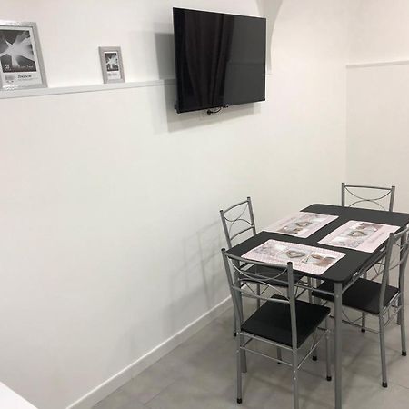 Il Basso della Nonna  Napoli Esterno foto